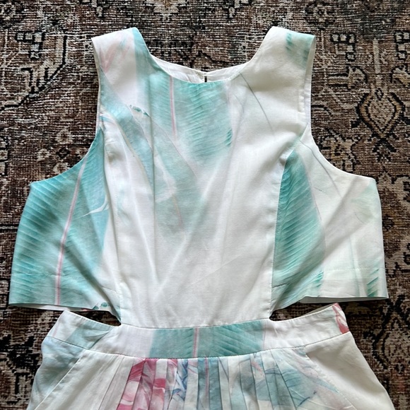 Morgan Carper Sun dress with florals size 8 runs small! - Picture 3 of 9